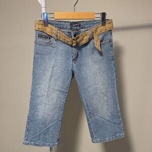 Clash Jeans Women's Embroidered Capri Jeans with Belt Size 5